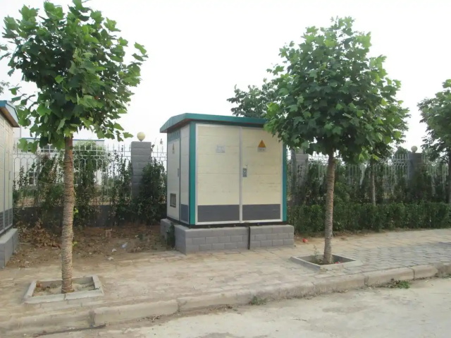 城西1000KVA欧式箱式变压器